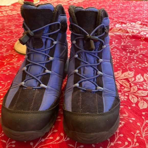 Lands' End Shoes - Lands’ End winter boots size 9